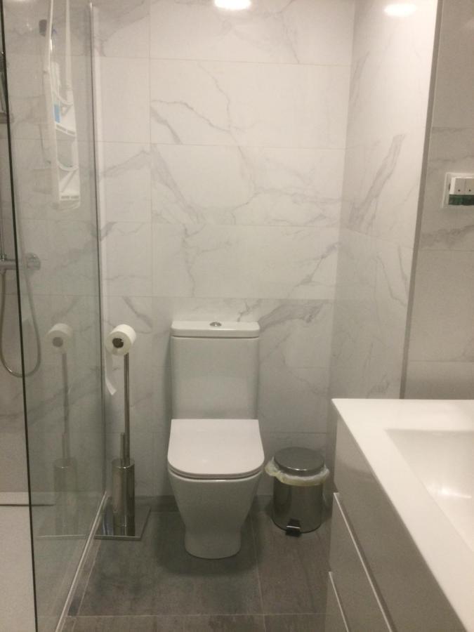 マラガPiso 110M² En El Palo Con Parking Cerca De La Playaアパートメント エクステリア 写真